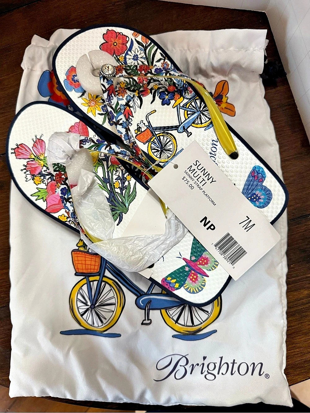 NEW Brighton SUNNY WEDGE Floral-Butterfly Print flip flops Size 7M NWT W/Bag
